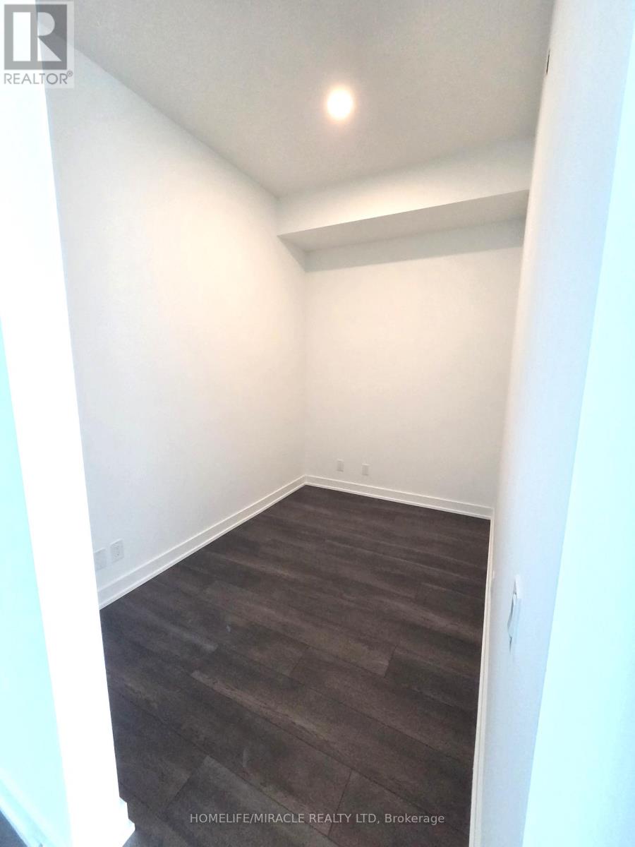 212 - 743 Warden Avenue, Toronto, Ontario  M1L 4A8 - Photo 3 - E13083944