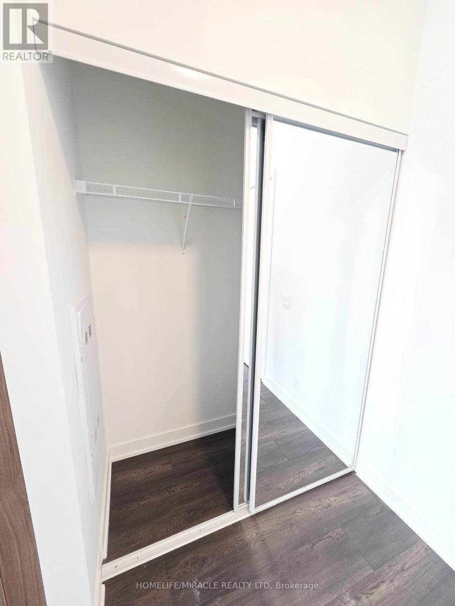 212 - 743 Warden Avenue, Toronto, Ontario  M1L 4A8 - Photo 4 - E13083944
