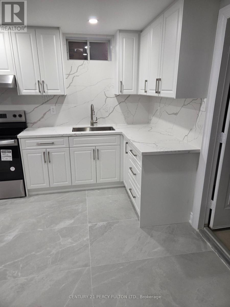 Bsmt - 1607 Sandhurst Crescent, Pickering (Highbush), Ontario  L1V 6W2 - Photo 3 - E13083976