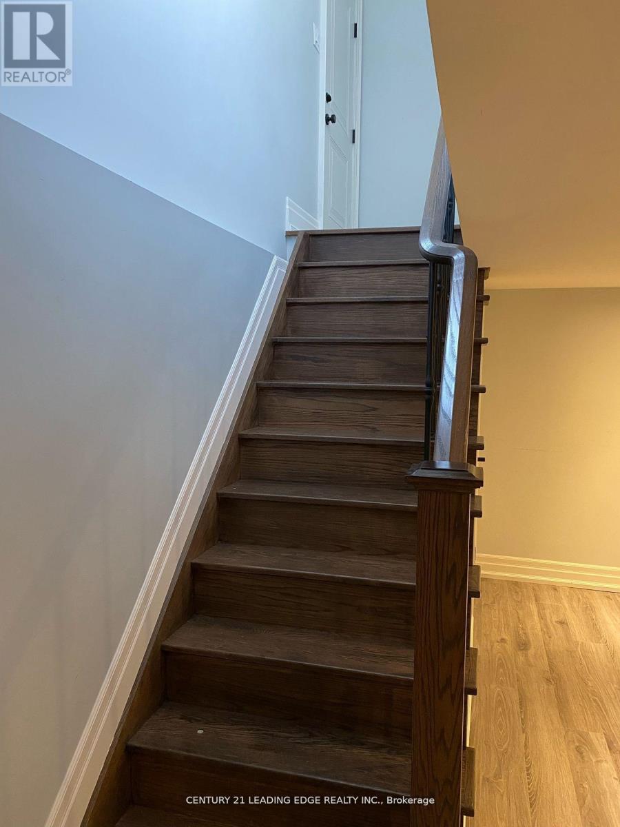 108 Manitoba Street, Whitchurch-Stouffville (Stouffville), Ontario  L4A 4Y1 - Photo 2 - N13083746