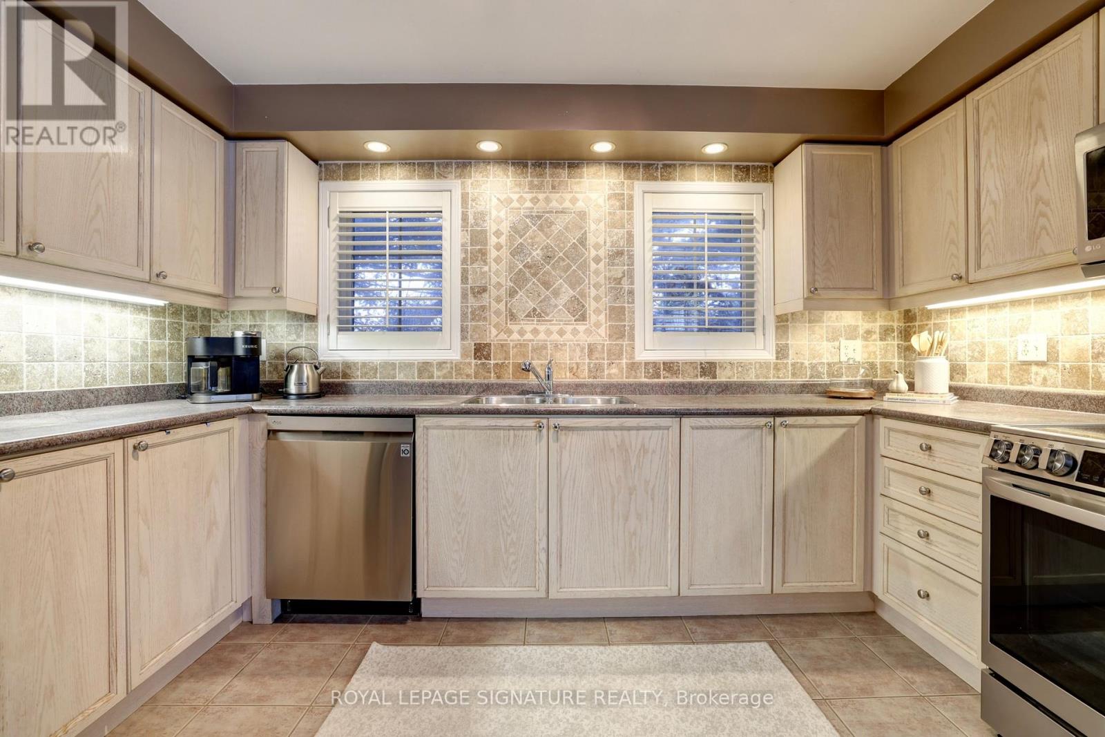 2 Apollo Drive, Richmond Hill (Jefferson), Ontario  L4E 4C2 - Photo 17 - N13083768