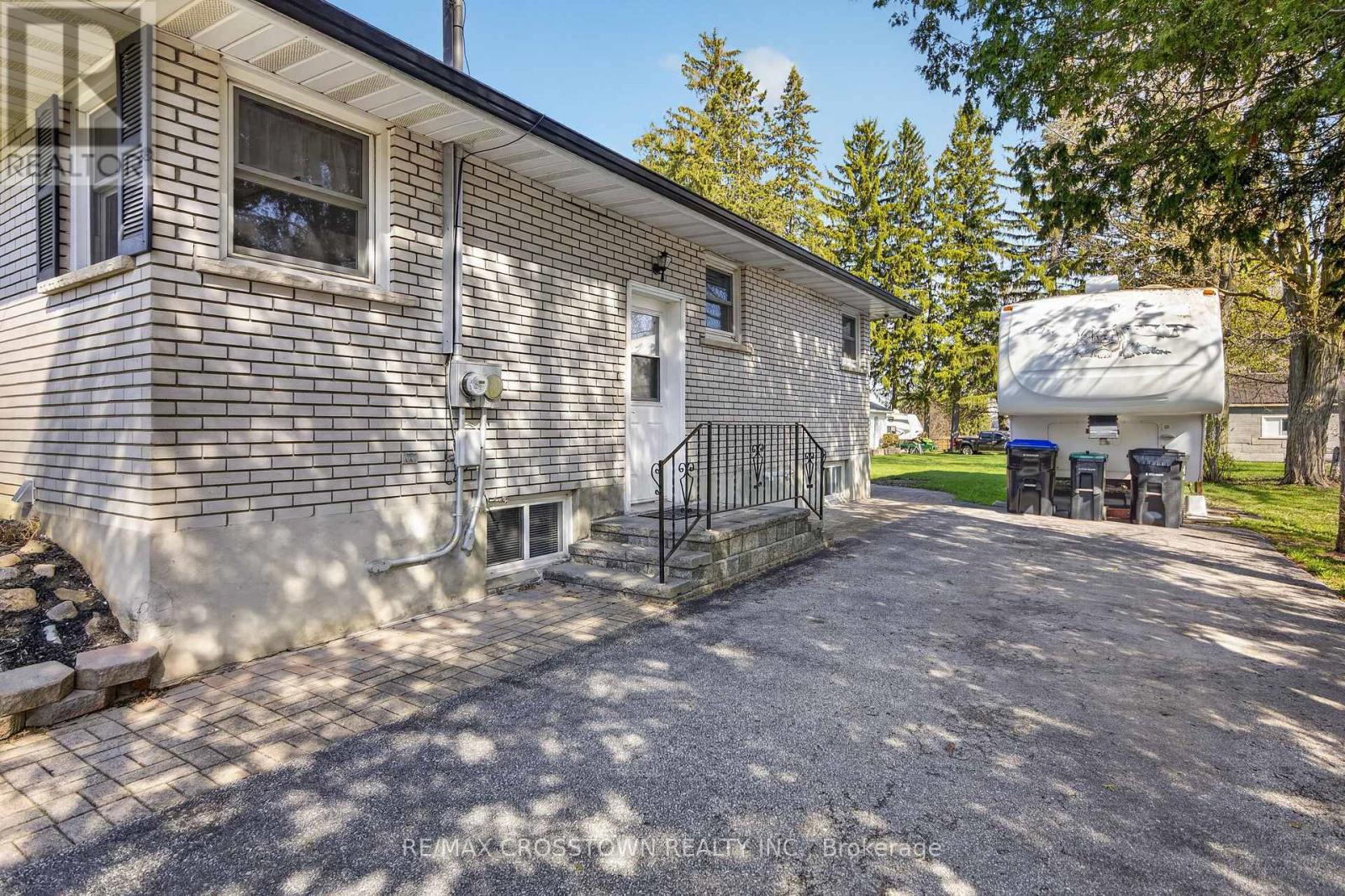 3 Robert Street, Essa (Thornton), Ontario  L0L 2N0 - Photo 4 - N13083826
