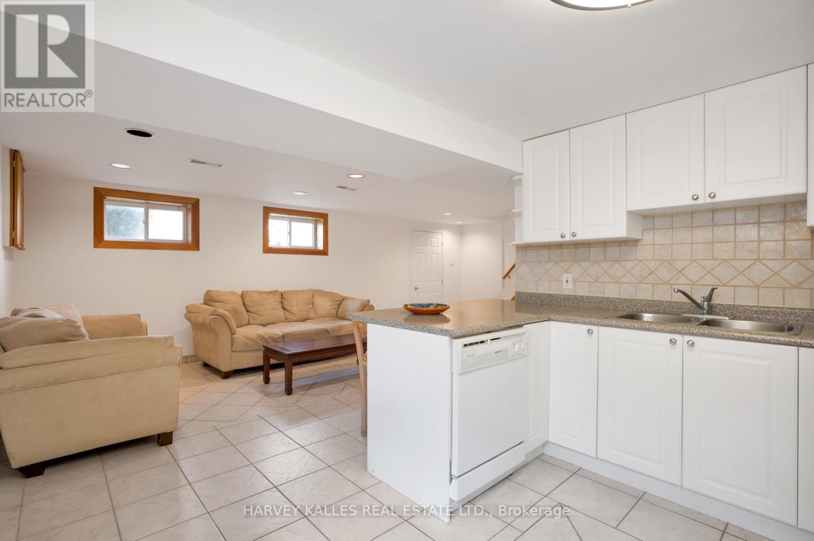133 Wood Lane, Richmond Hill, Ontario  L4C 4W2 - Photo 18 - N13083920