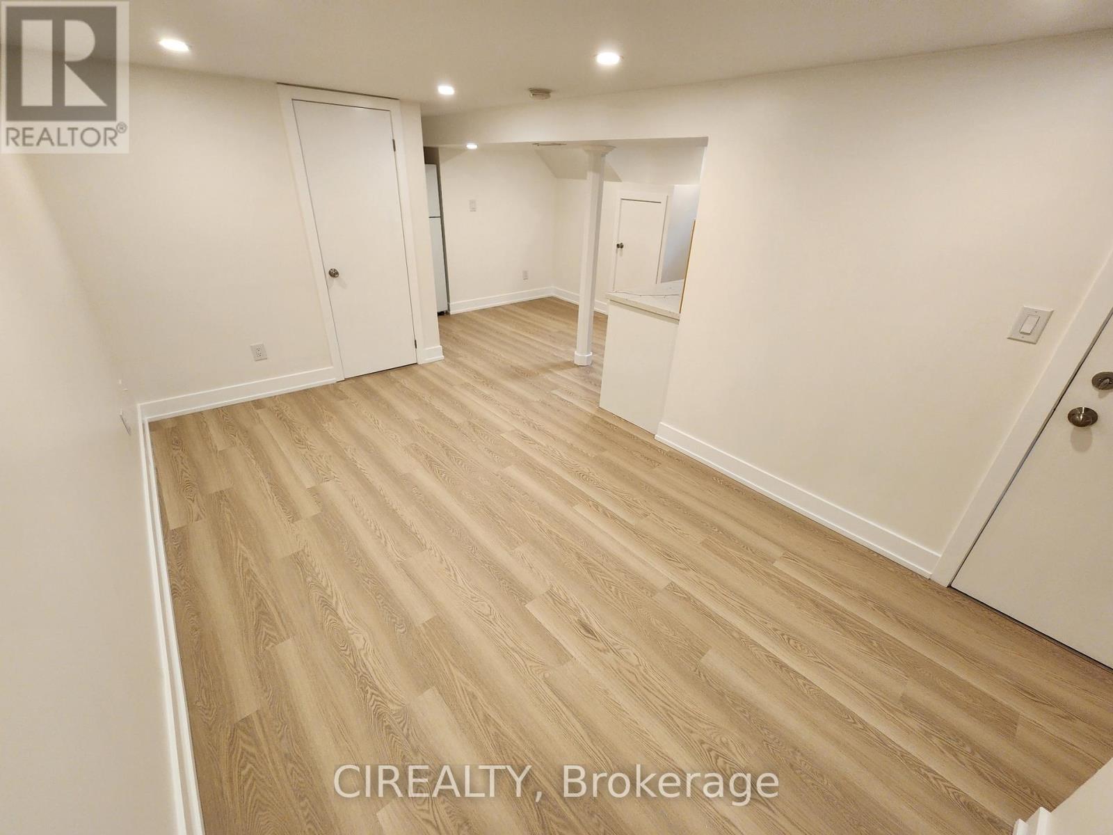Lower - 188 Cherrywood Drive, Newmarket, Ontario  L3Y 2X8 - Photo 2 - N13083922