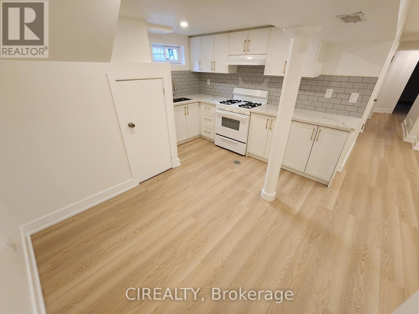 Lower - 188 Cherrywood Drive, Newmarket, Ontario  L3Y 2X8 - Photo 4 - N13083922
