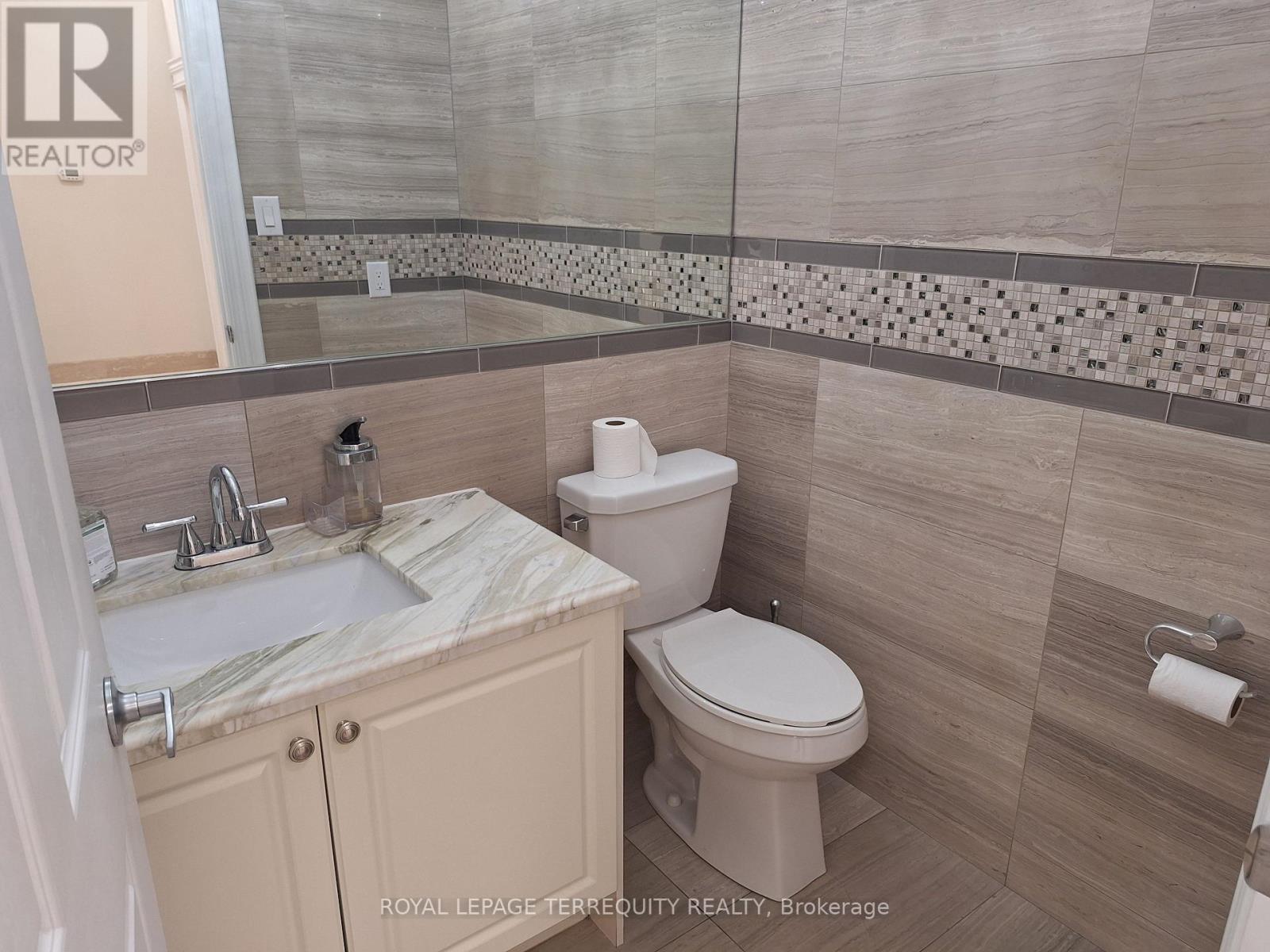 3 - 457 Jevlan Drive, Vaughan, Ontario  L4L 7Z9 - Photo 12 - N13083924