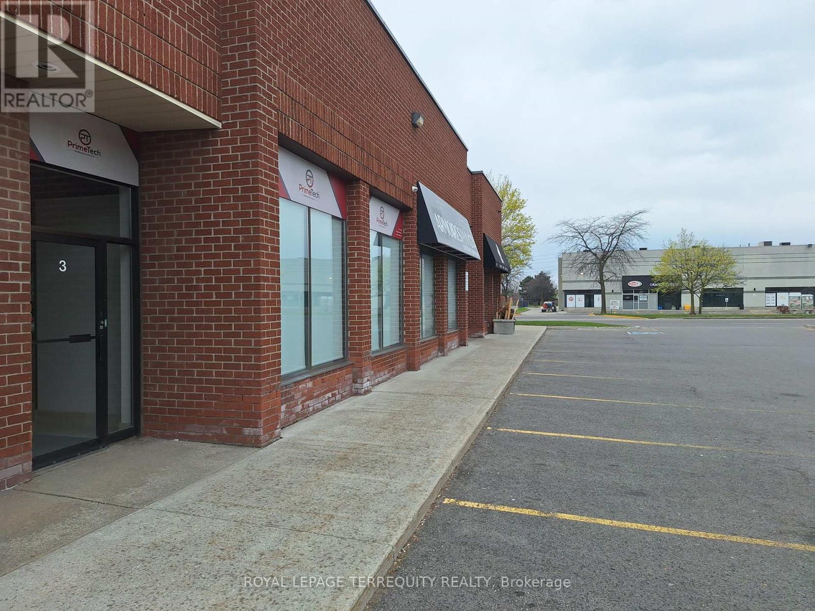 3 - 457 Jevlan Drive, Vaughan, Ontario  L4L 7Z9 - Photo 2 - N13083924