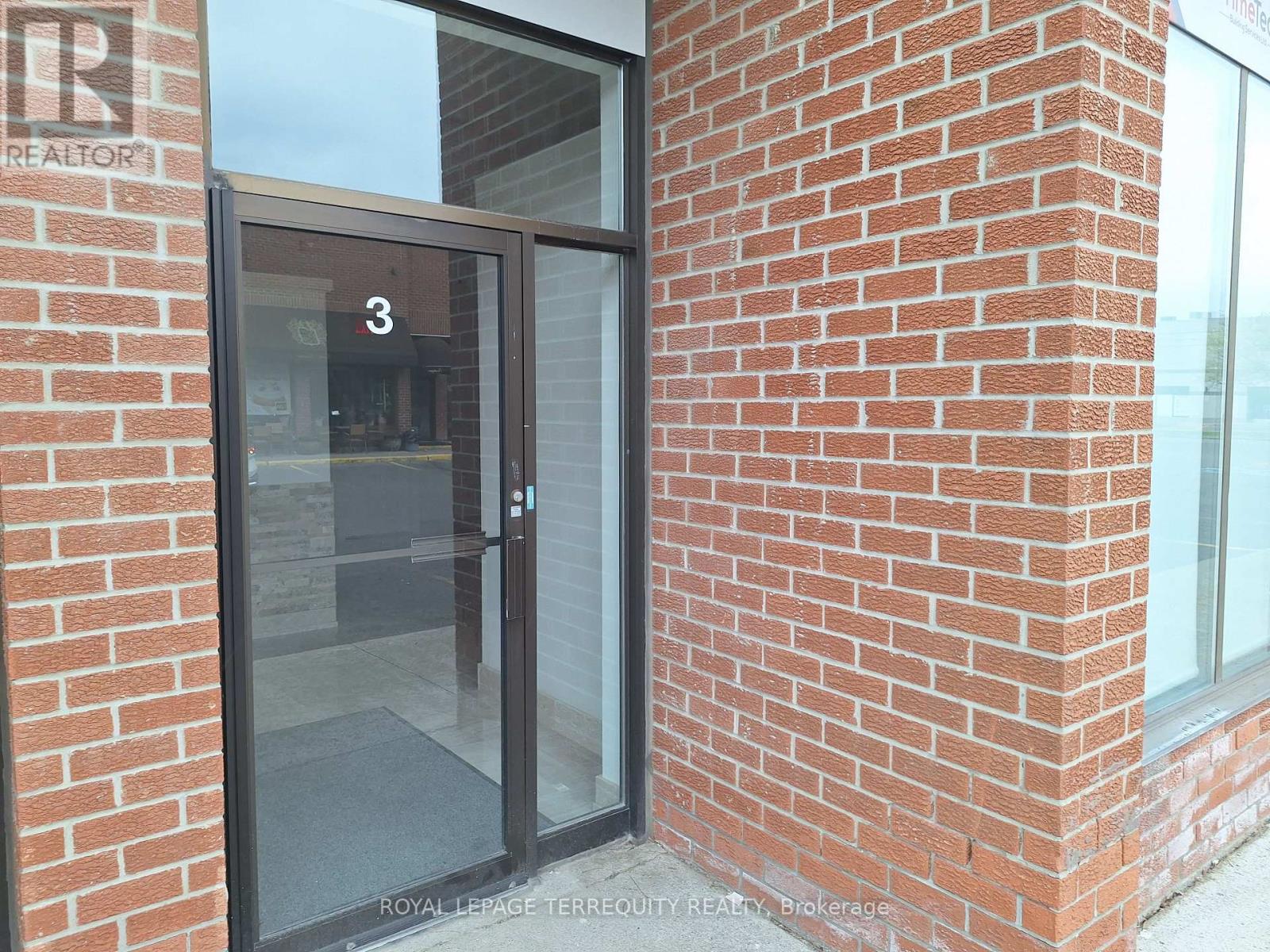 3 - 457 Jevlan Drive, Vaughan, Ontario  L4L 7Z9 - Photo 4 - N13083924