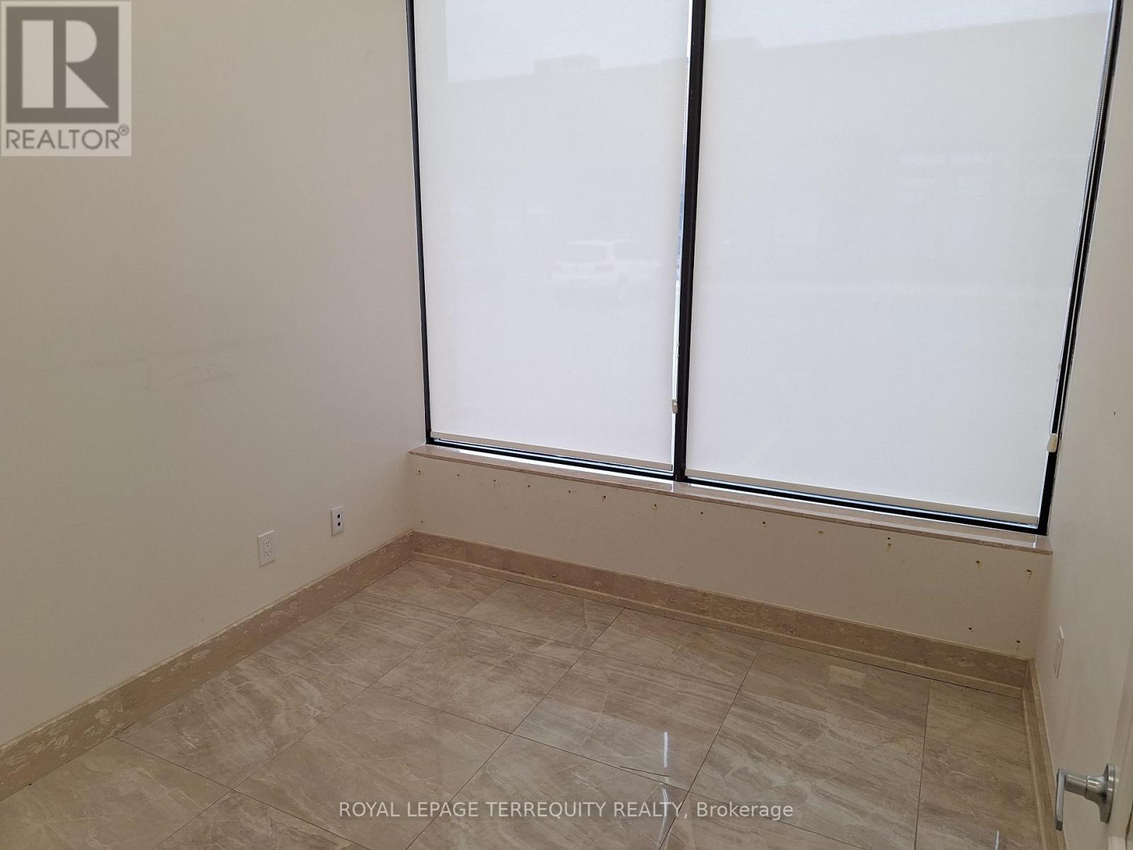 3 - 457 Jevlan Drive, Vaughan, Ontario  L4L 7Z9 - Photo 8 - N13083924