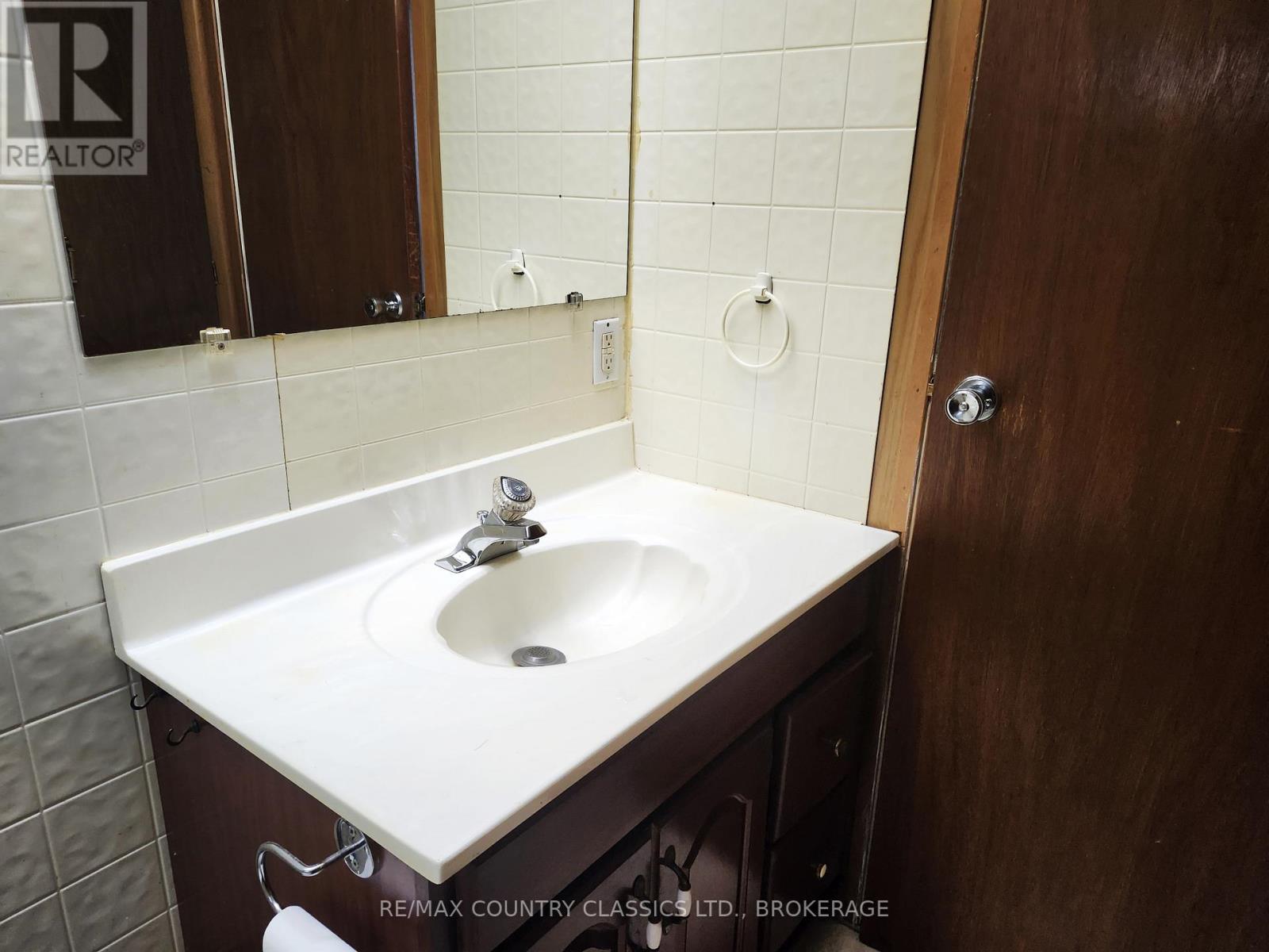 605 Slate Falls Road, Addington Highlands, Ontario  K0H 1L0 - Photo 17 - X12555846