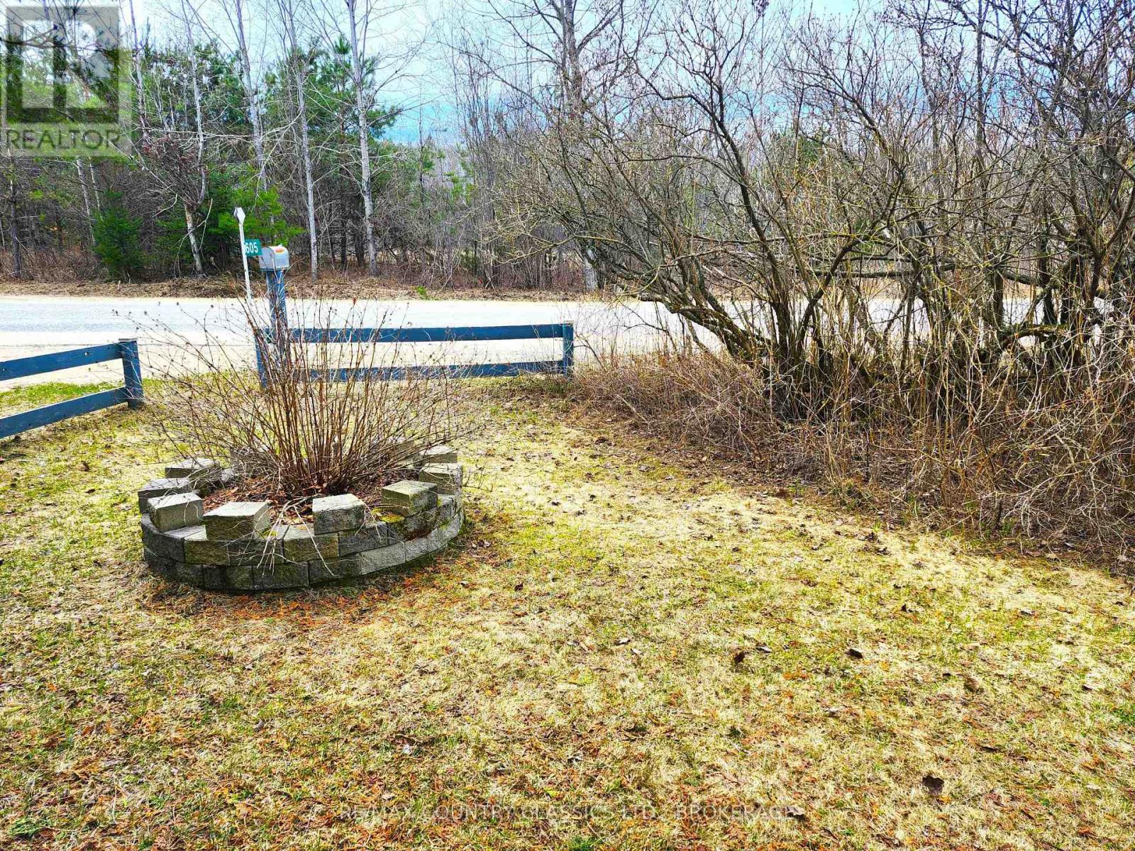 605 Slate Falls Road, Addington Highlands, Ontario  K0H 1L0 - Photo 3 - X12555846