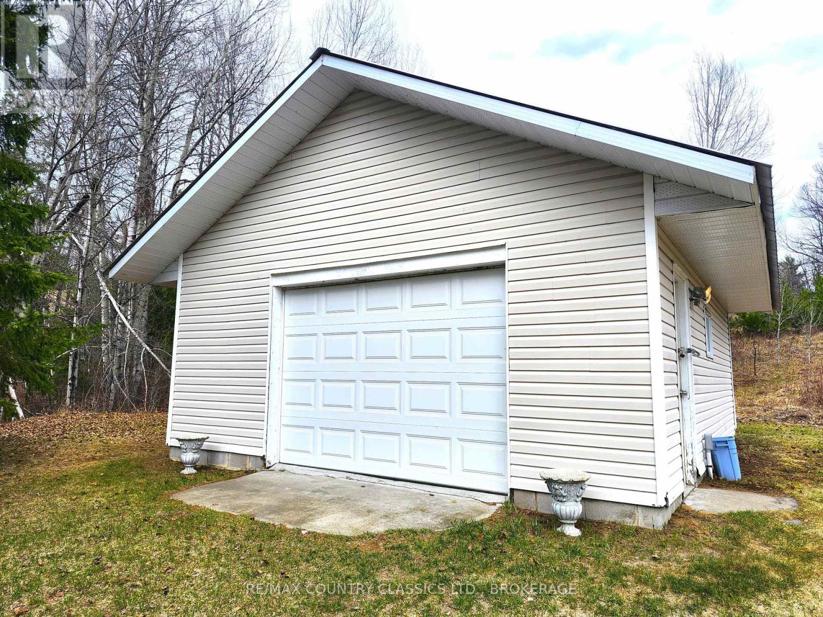 605 Slate Falls Road, Addington Highlands, Ontario  K0H 1L0 - Photo 20 - X12555846