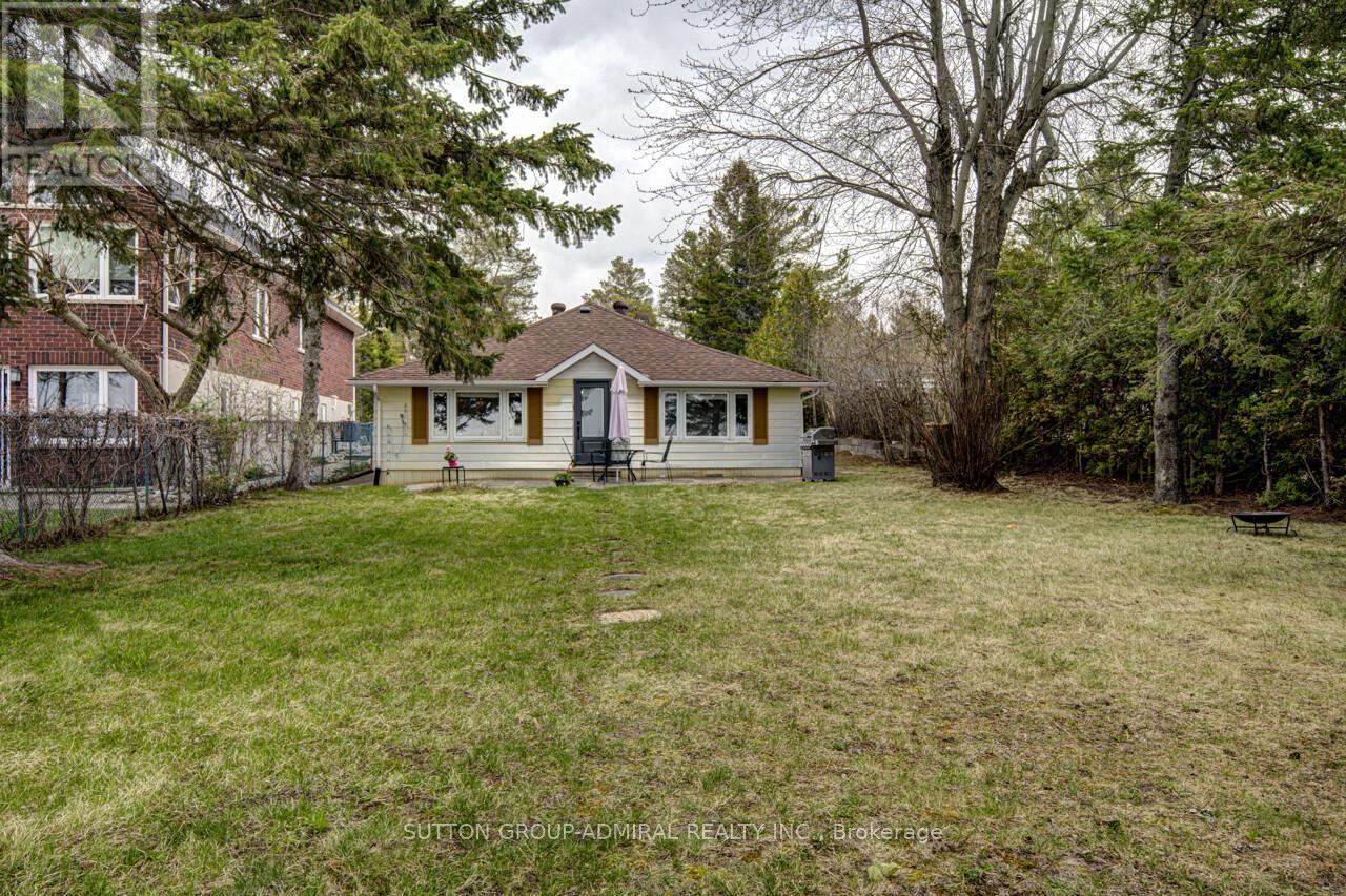 1074 River Road E, Wasaga Beach, Ontario  L9Z 2R1 - Photo 34 - S13083872