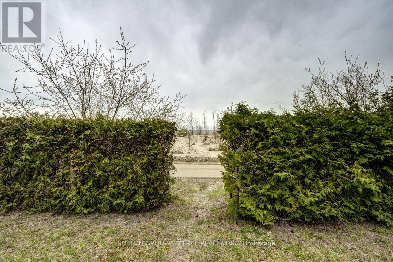 1074 River Road E, Wasaga Beach, Ontario  L9Z 2R1 - Photo 36 - S13083872
