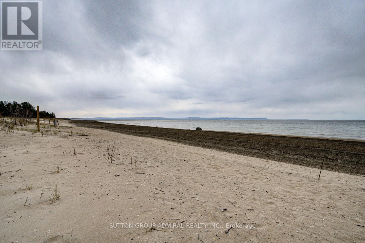 1074 River Road E, Wasaga Beach, Ontario  L9Z 2R1 - Photo 38 - S13083872