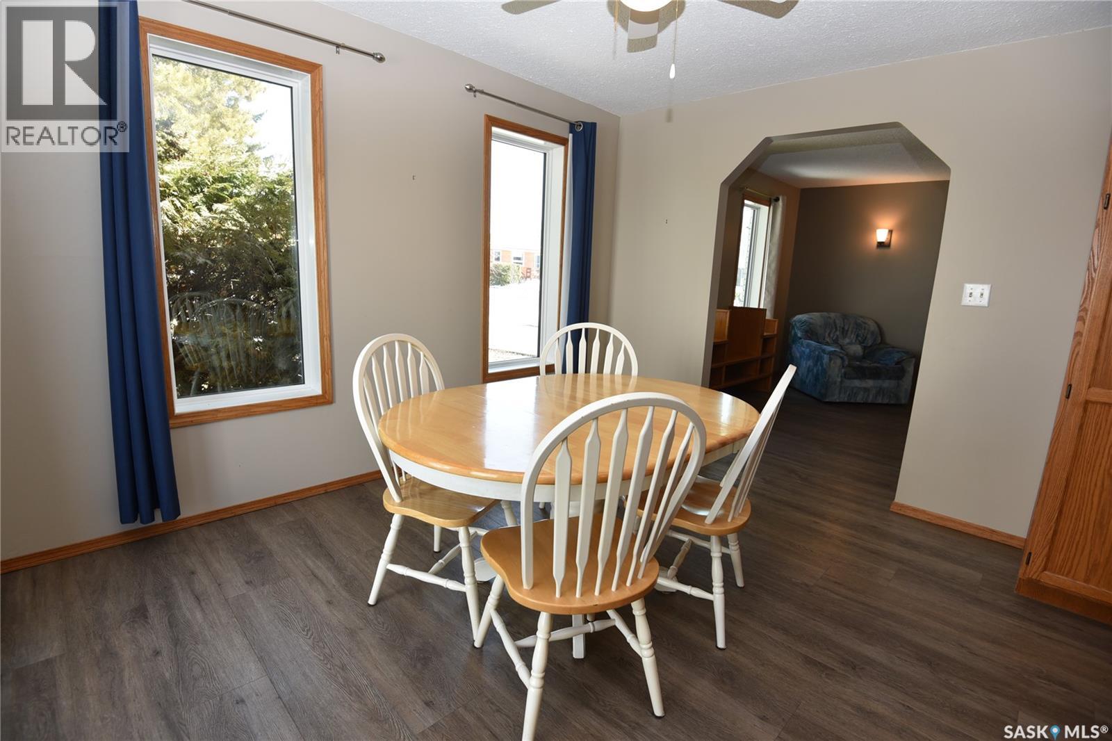 1300 Centre Street, Nipawin, Saskatchewan  S0E 1E0 - Photo 9 - SK034793