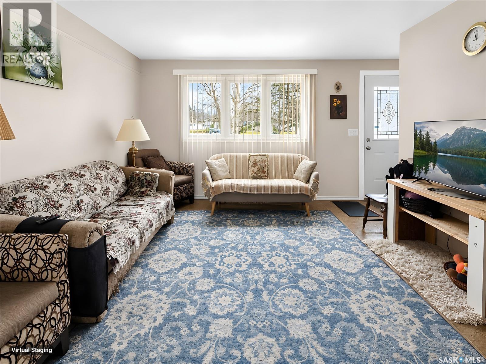 630 Williams Crescent, Regina, Saskatchewan  S4T 6B2 - Photo 3 - SK034900
