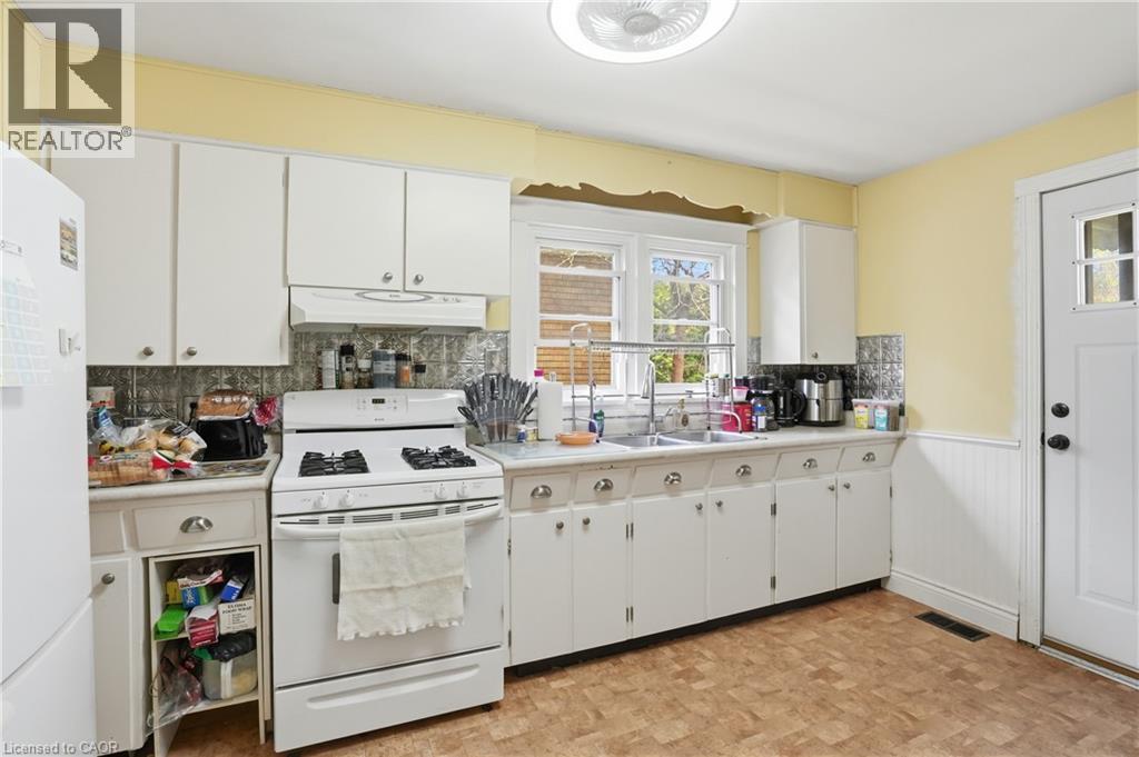 21 Weir Street N, Hamilton, Ontario  L8H 5E7 - Photo 16 - 40824988