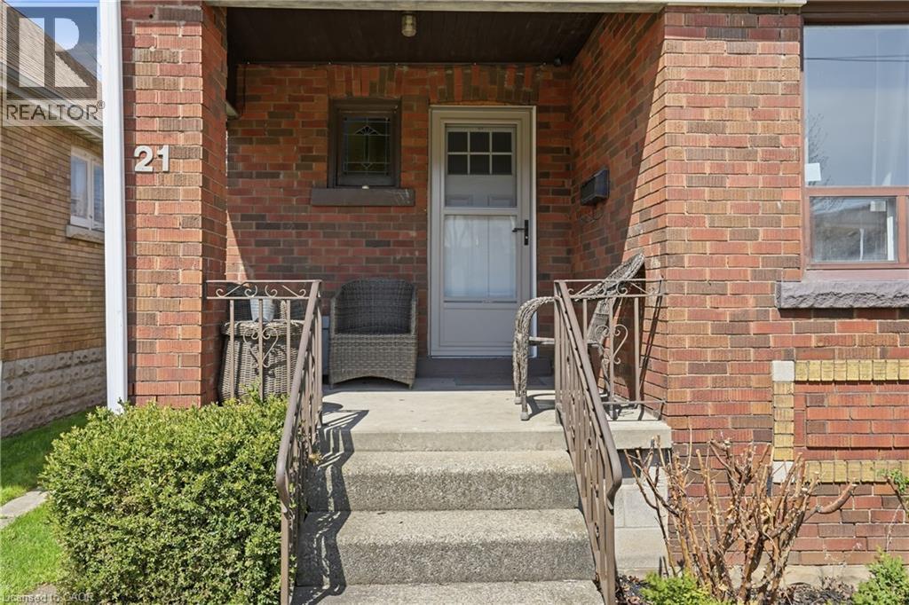21 Weir Street N, Hamilton, Ontario  L8H 5E7 - Photo 5 - 40824988