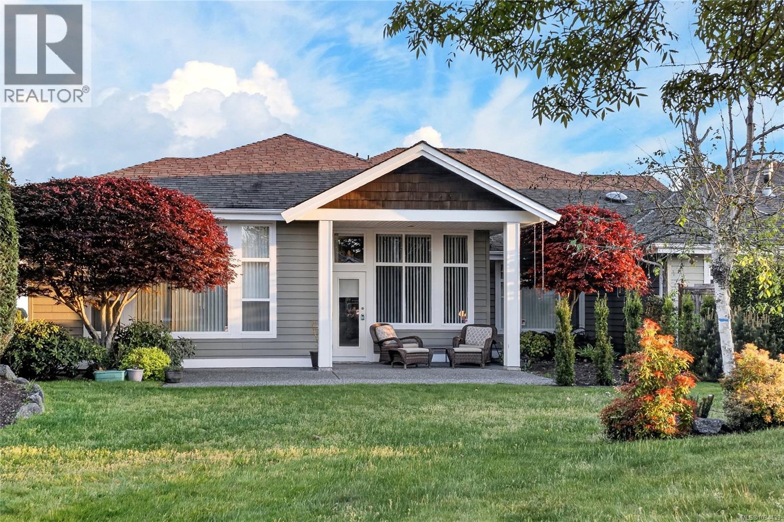 1415 Madeira Ave, Parksville, British Columbia
