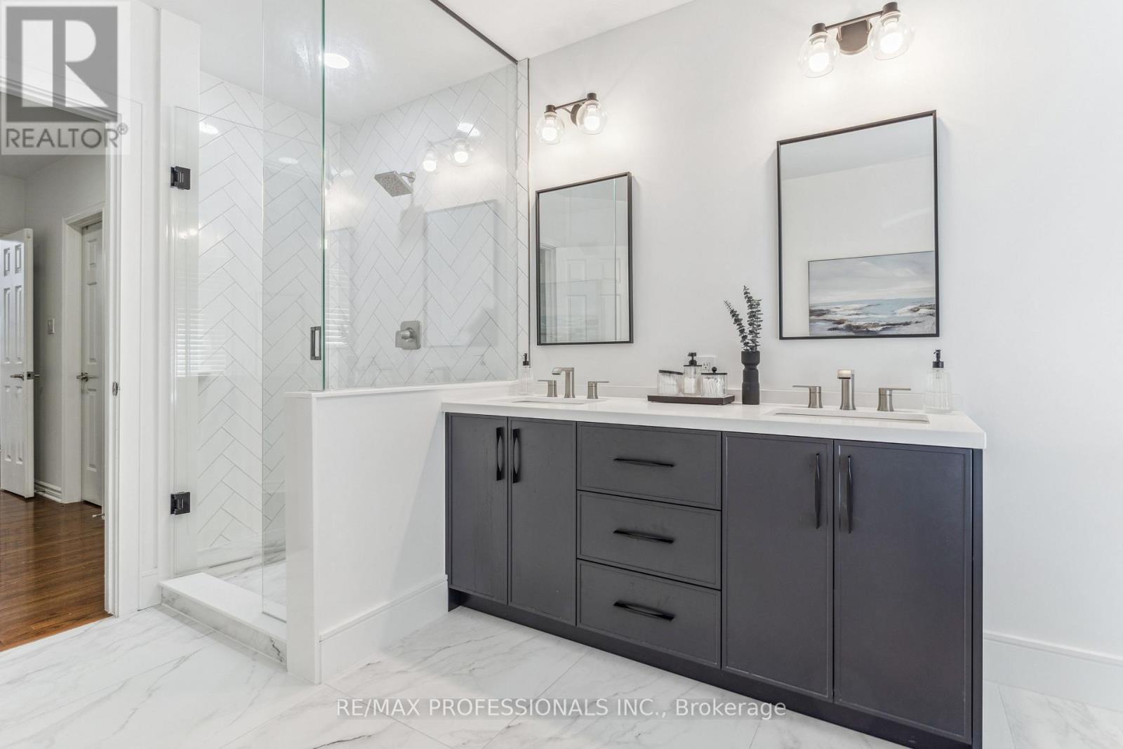 1416 The Links Drive, Oakville, Ontario  L6M 2N9 - Photo 14 - W13083604