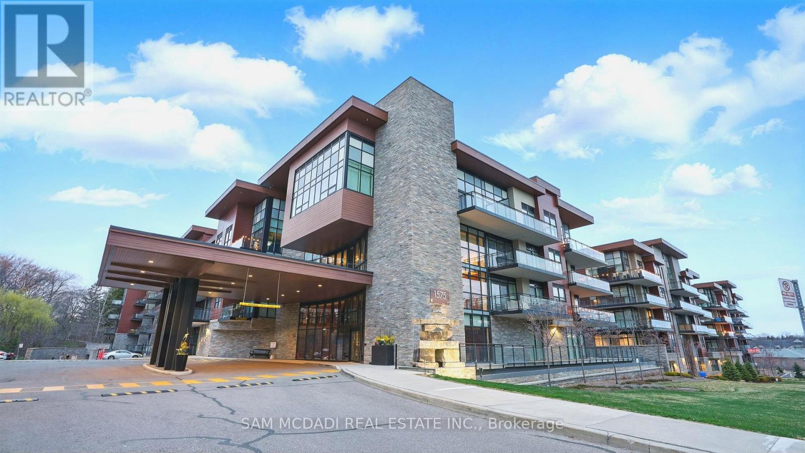 415 - 1575 Lakeshore Road W, Mississauga, Ontario  L5J 0B1 - Photo 2 - W13083626