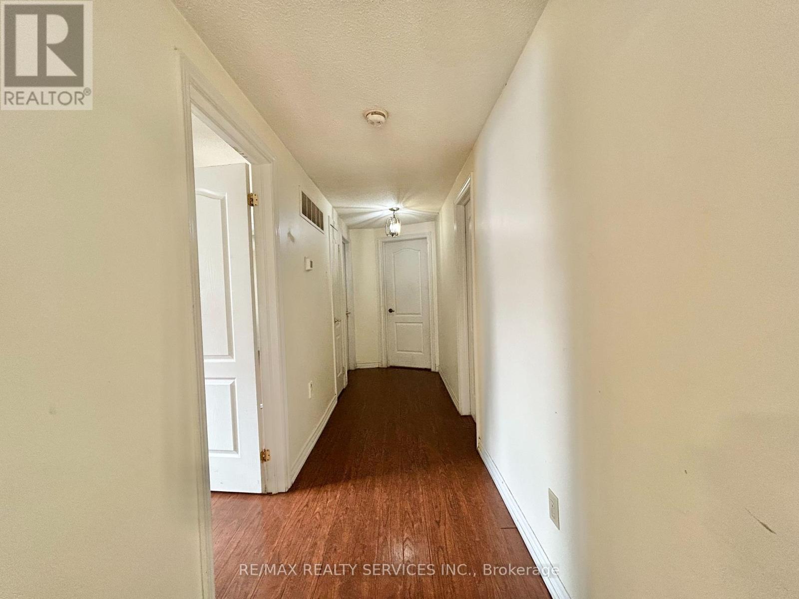 1 Braidwood Lake Road, Brampton, Ontario  L6Z 2K1 - Photo 12 - W13083636