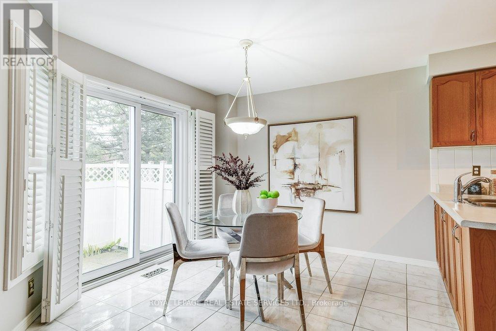 14 - 2103 Berwick Drive, Burlington, Ontario  L7M 4B7 - Photo 14 - W13083728