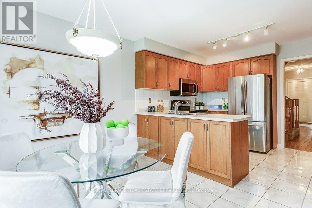 14 - 2103 Berwick Drive, Burlington, Ontario  L7M 4B7 - Photo 16 - W13083728