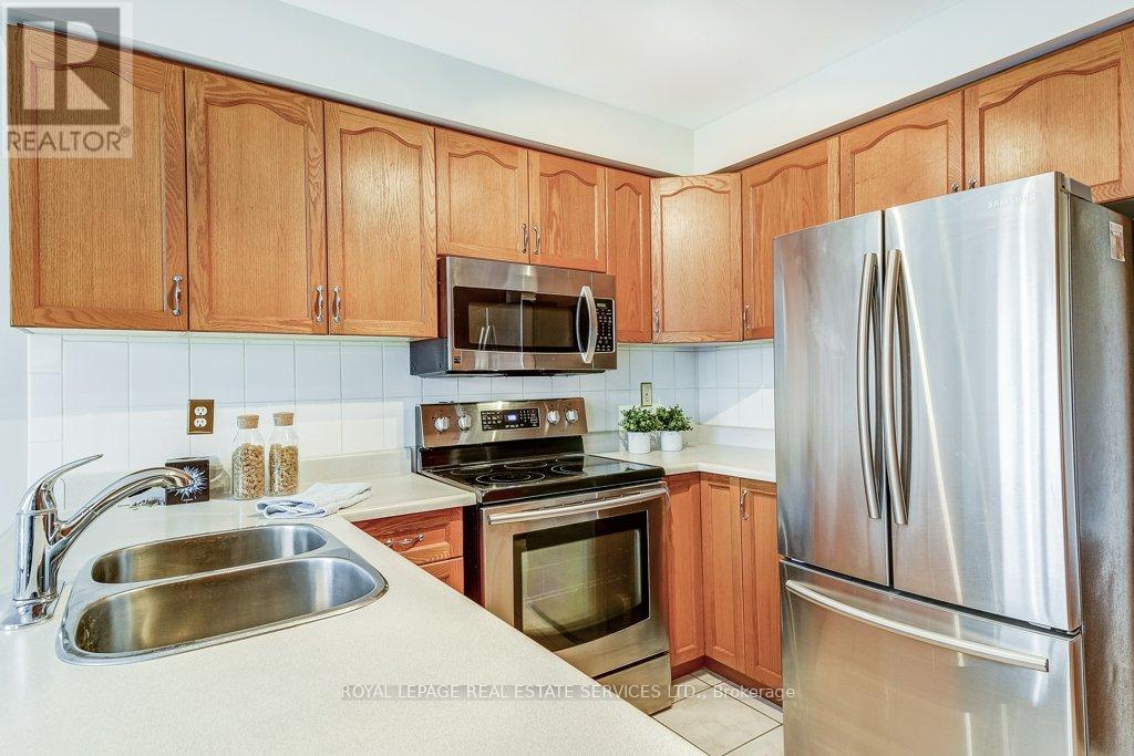 14 - 2103 Berwick Drive, Burlington, Ontario  L7M 4B7 - Photo 19 - W13083728