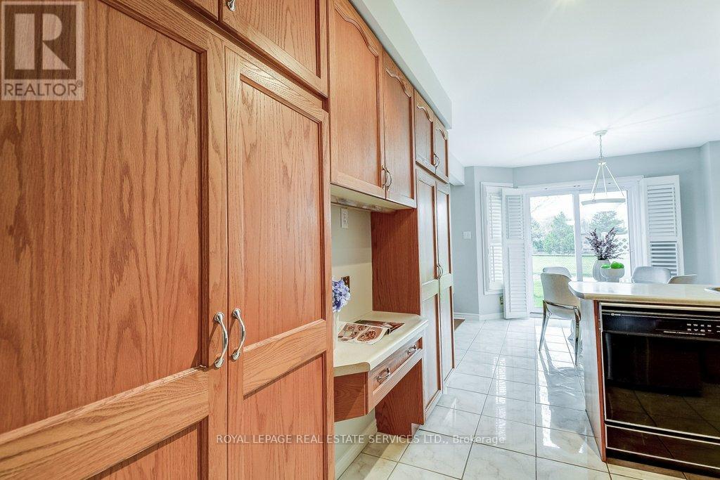 14 - 2103 Berwick Drive, Burlington, Ontario  L7M 4B7 - Photo 21 - W13083728