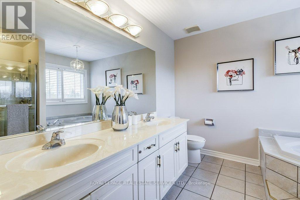 14 - 2103 Berwick Drive, Burlington, Ontario  L7M 4B7 - Photo 32 - W13083728