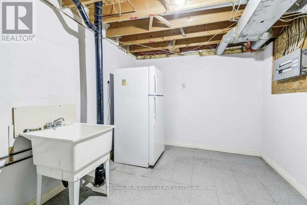 14 - 2103 Berwick Drive, Burlington, Ontario  L7M 4B7 - Photo 41 - W13083728