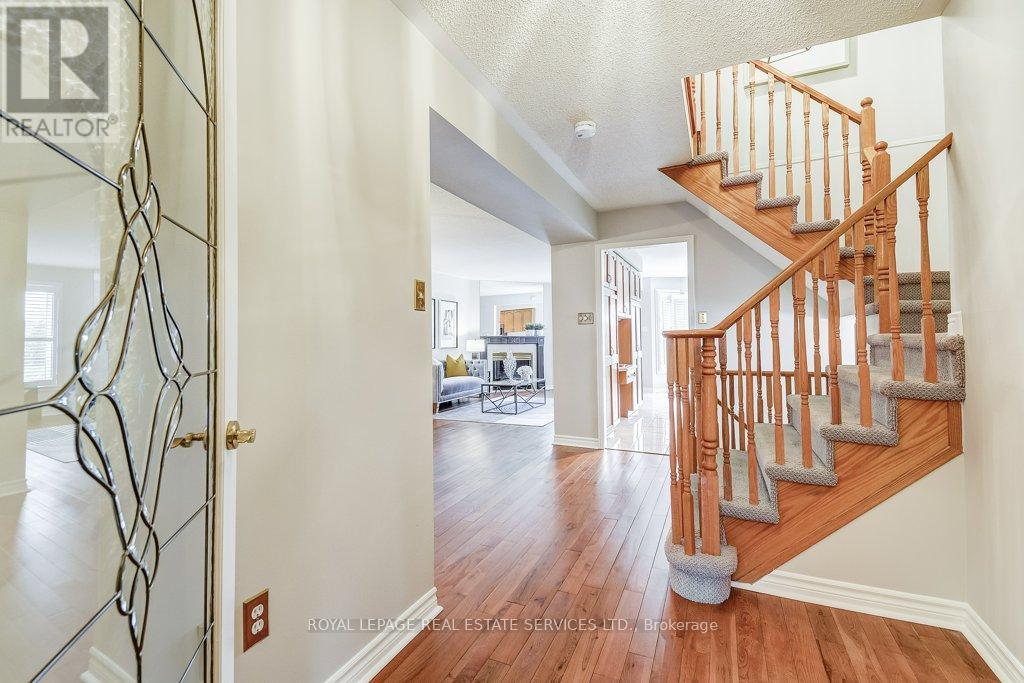 14 - 2103 Berwick Drive, Burlington, Ontario  L7M 4B7 - Photo 5 - W13083728