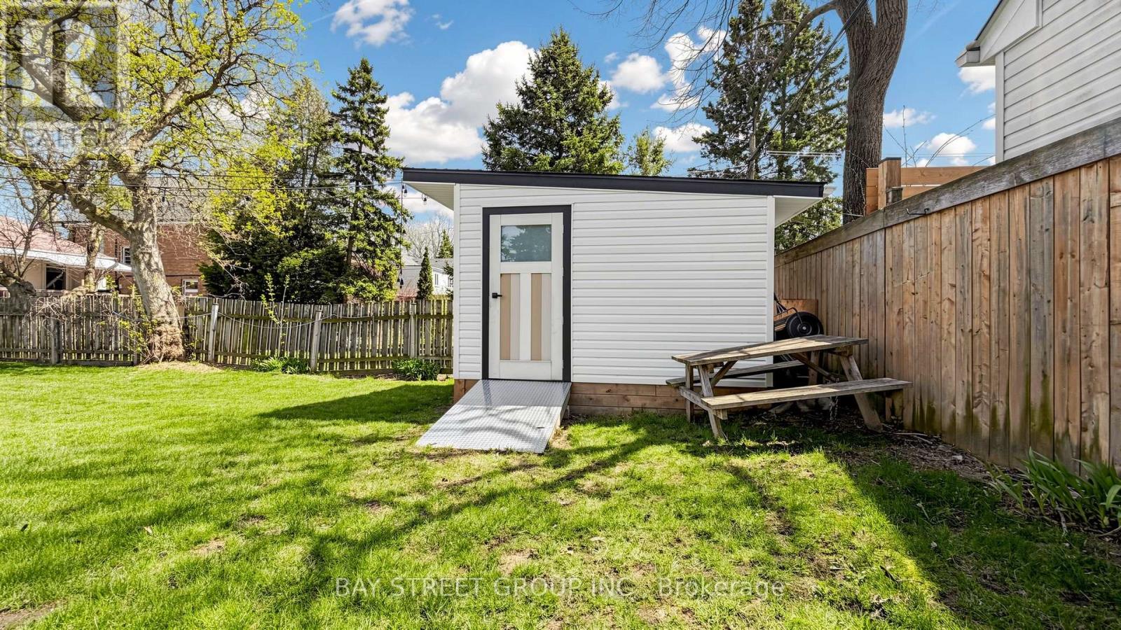 58 Albert Avenue, Toronto, Ontario  M8V 2L7 - Photo 26 - W13083752