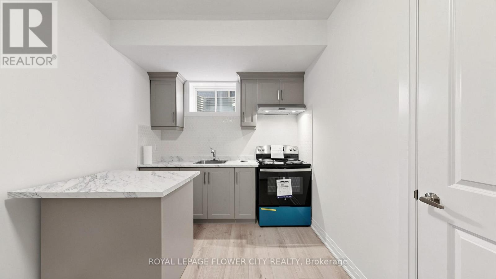 80 Bezel Lane, Oakville, Ontario  L6M 4K1 - Photo 36 - W13083800