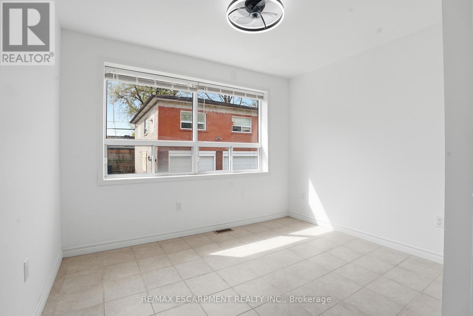 1049 Glencairn Avenue, Toronto, Ontario  M6B 2B1 - Photo 12 - W13083808