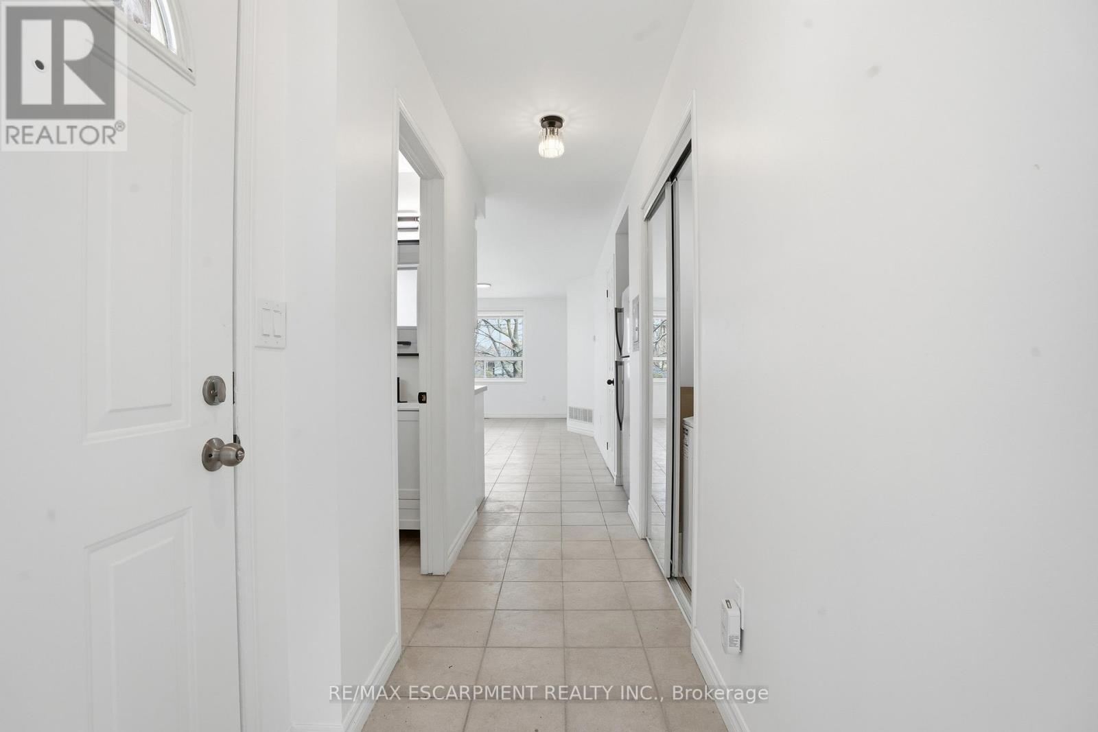 1049 Glencairn Avenue, Toronto, Ontario  M6B 2B1 - Photo 8 - W13083808