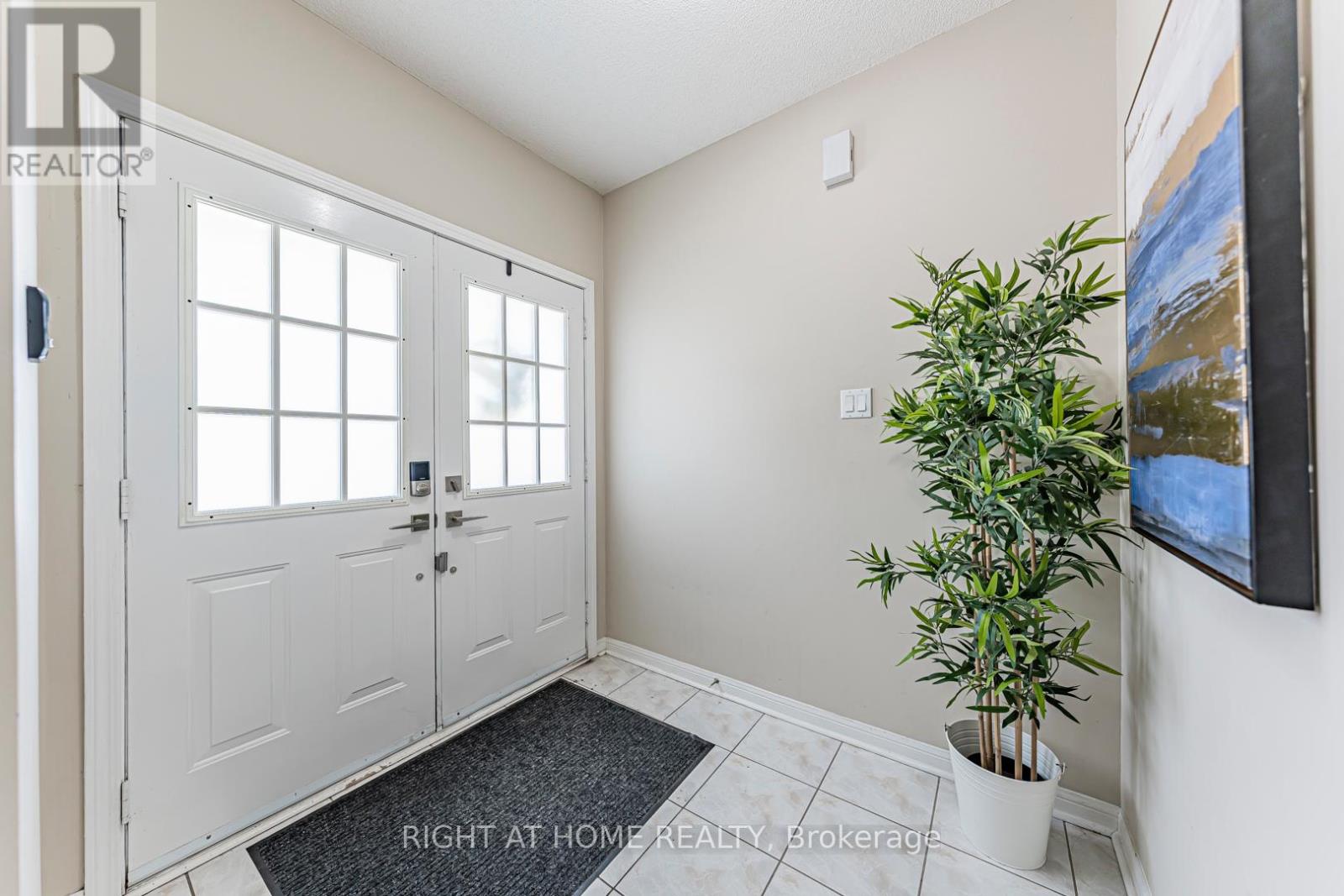 604 Summer Park Crescent, Mississauga, Ontario  L5B 4E9 - Photo 6 - W13083830