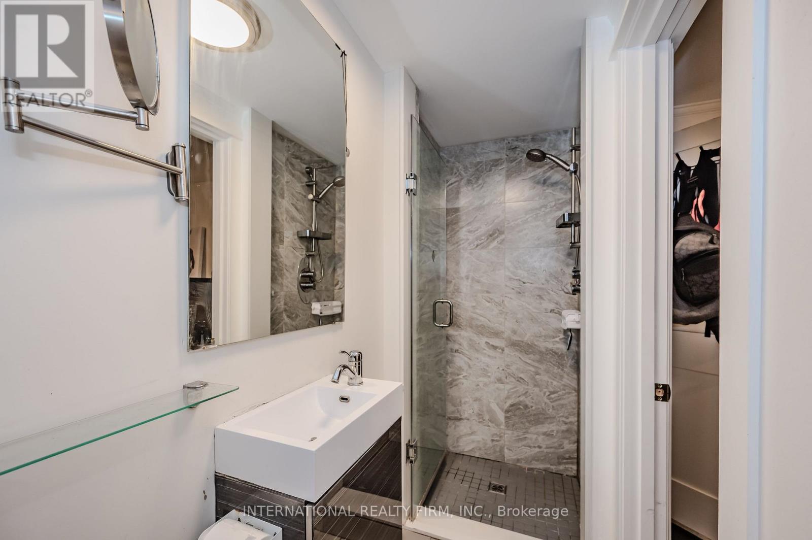 76 Thirty Fifth Street, Toronto, Ontario  M8W 3K4 - Photo 37 - W13083836