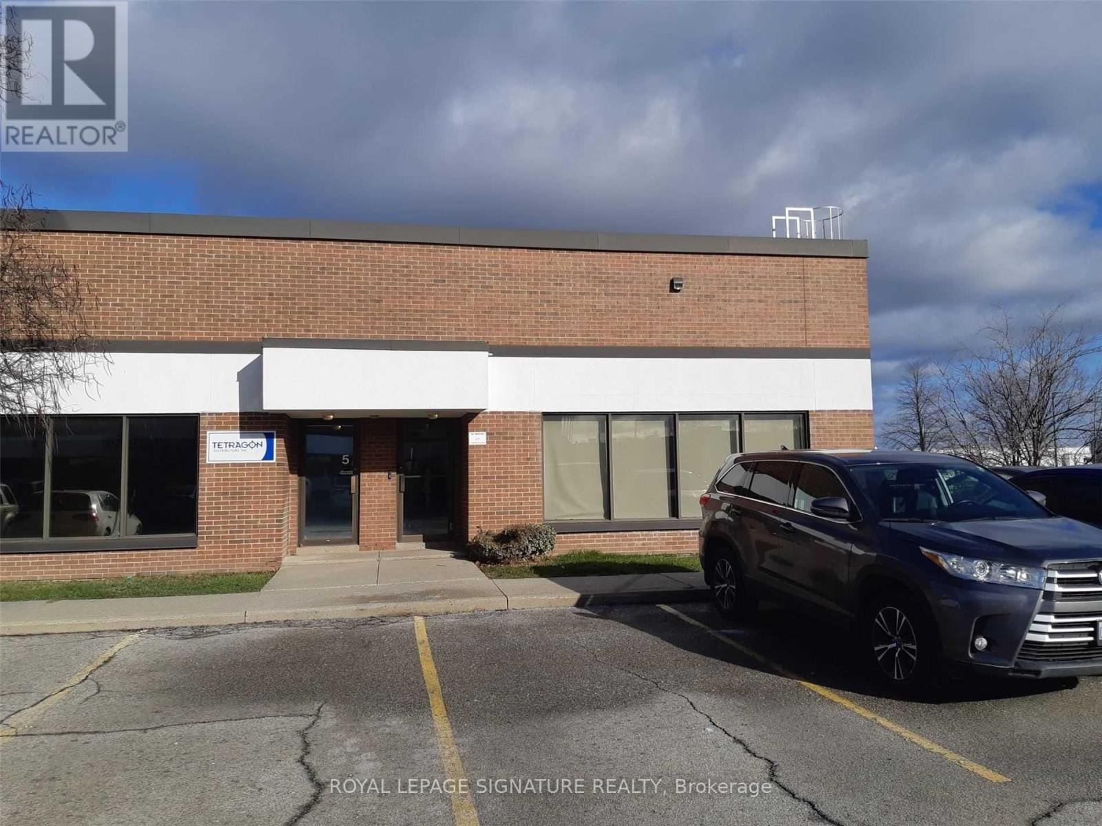 6 - 2422 DUNWIN DRIVE, Mississauga, Ontario