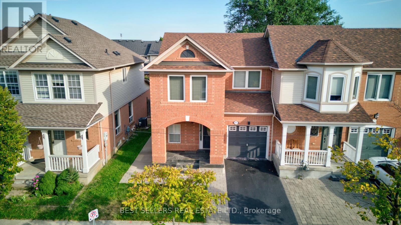 643 Porter Way, Milton, Ontario  L9T 5W2 - Photo 1 - W13083912