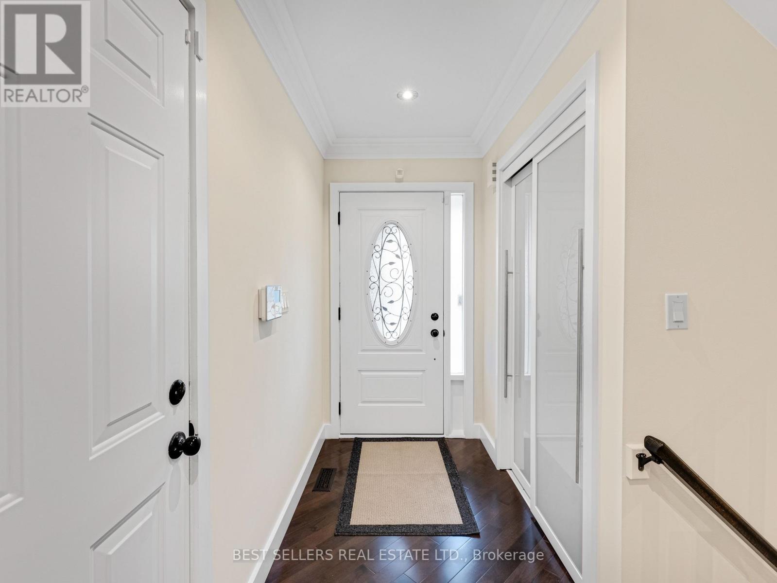643 Porter Way, Milton, Ontario  L9T 5W2 - Photo 6 - W13083912