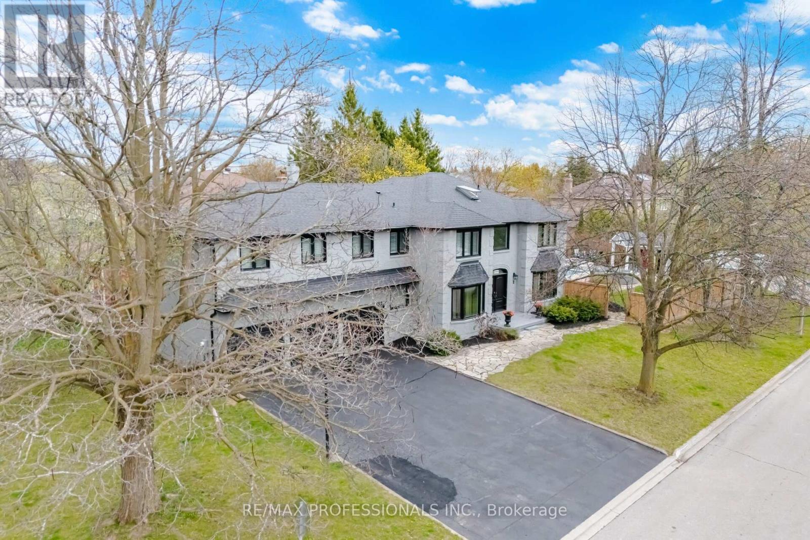 2 Enchangted Court, Brampton, Ontario  L6Z 3M9 - Photo 2 - W13083934