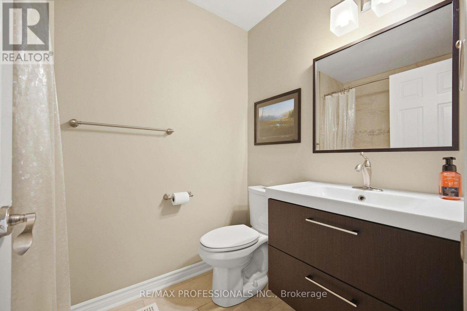 2 Enchangted Court, Brampton, Ontario  L6Z 3M9 - Photo 35 - W13083934
