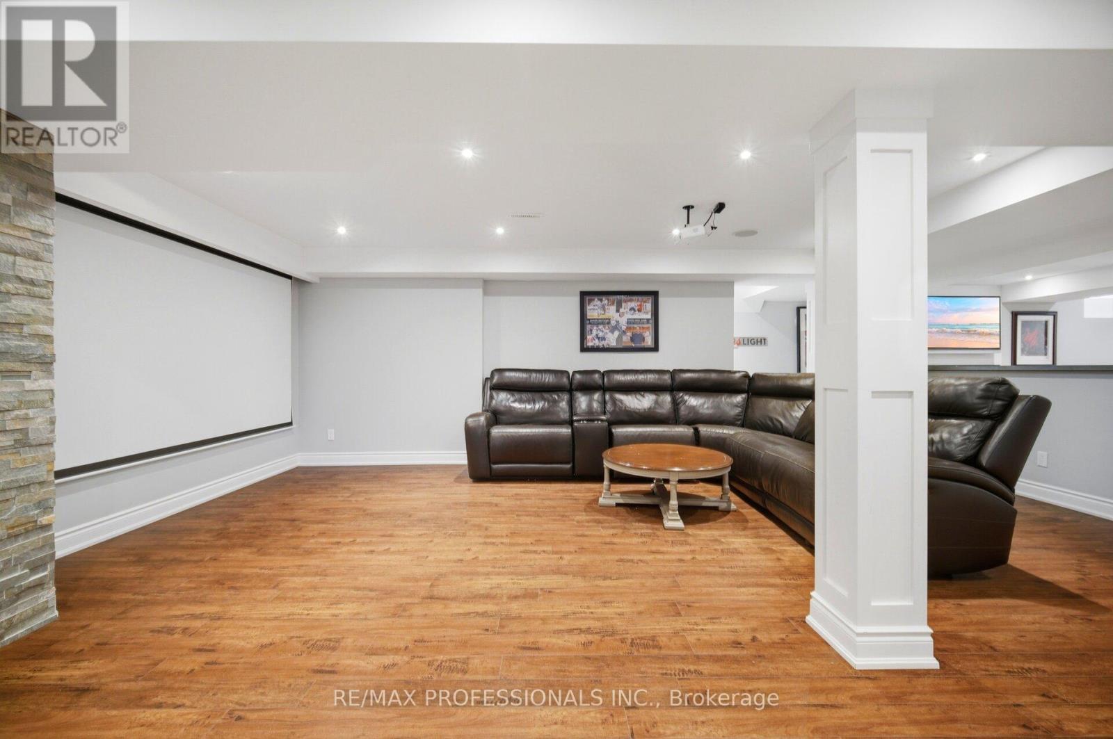 2 Enchangted Court, Brampton, Ontario  L6Z 3M9 - Photo 37 - W13083934