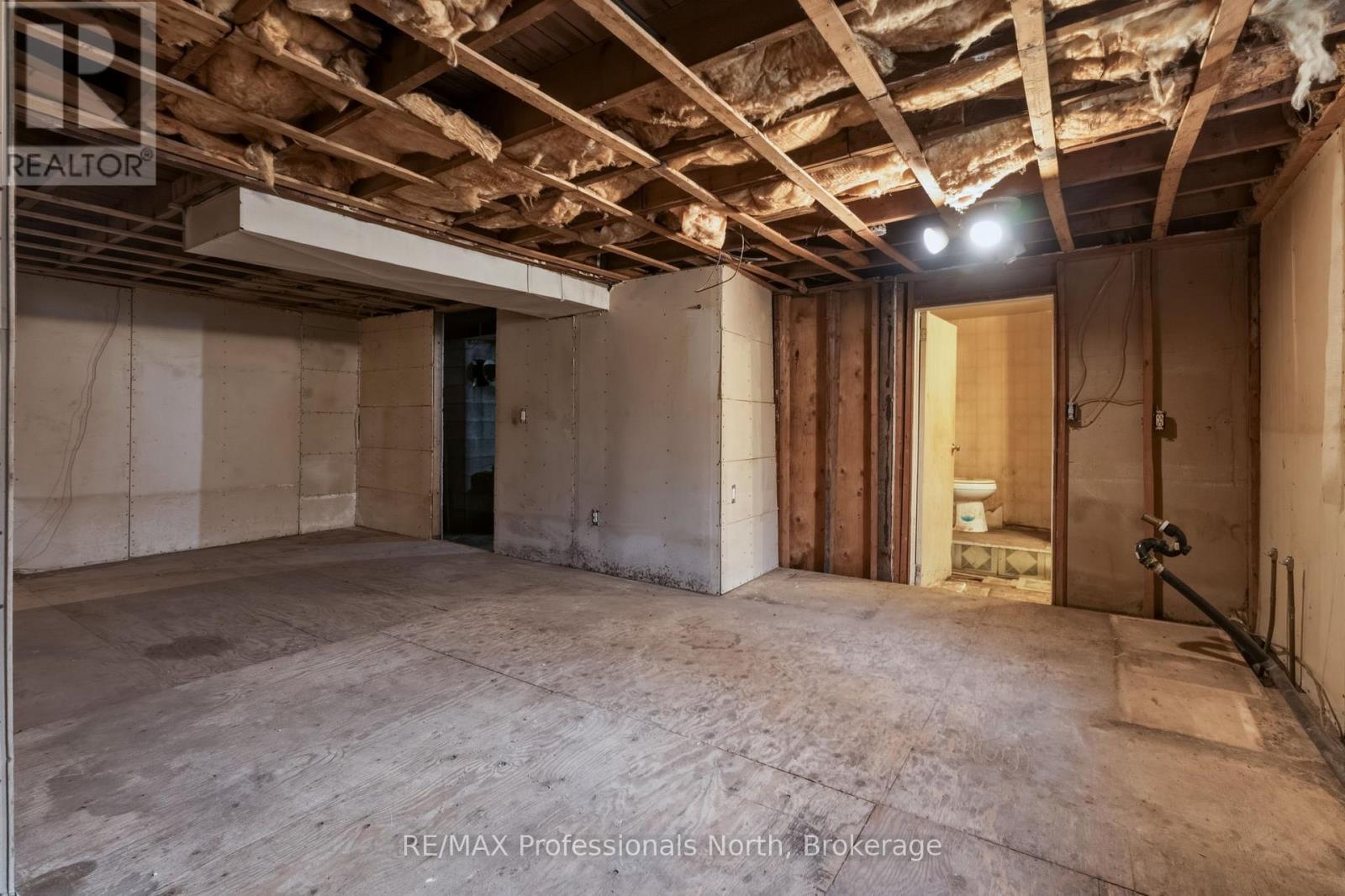 1056 Kirk Line W, Bracebridge, Ontario  P1L 1W9 - Photo 40 - X13073948