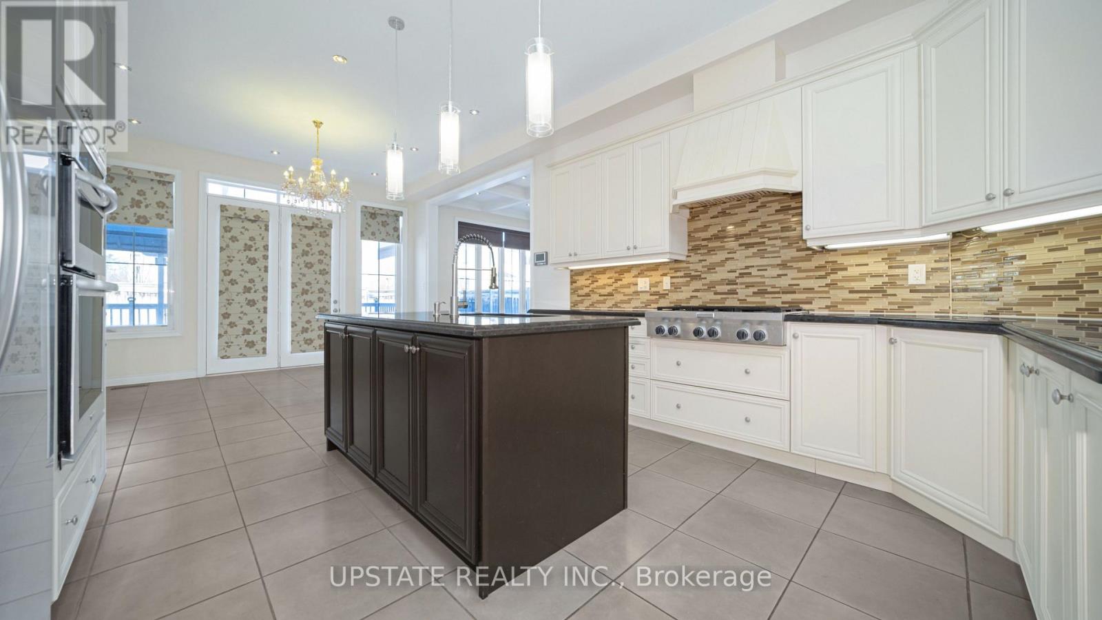 23 Dalmeny Drive, Brampton, Ontario  L6X 0X3 - Photo 14 - W13071674