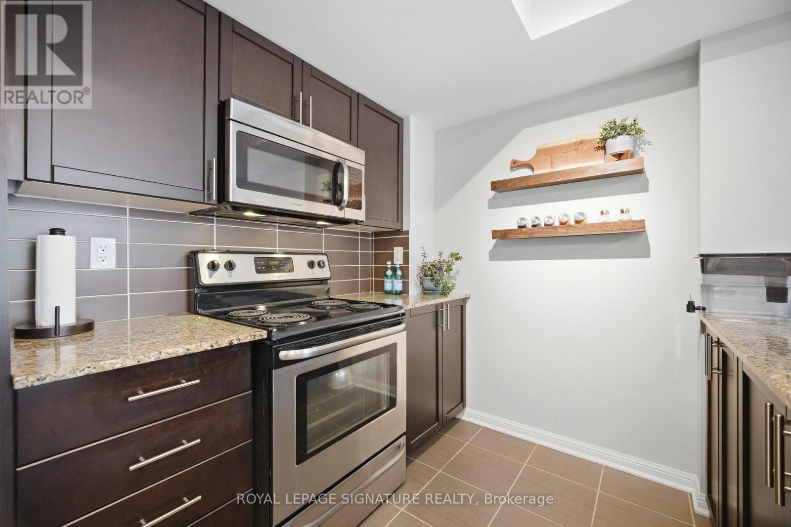 162 - 8 Foundry Avenue, Toronto, Ontario  M6H 0A5 - Photo 10 - W13074106