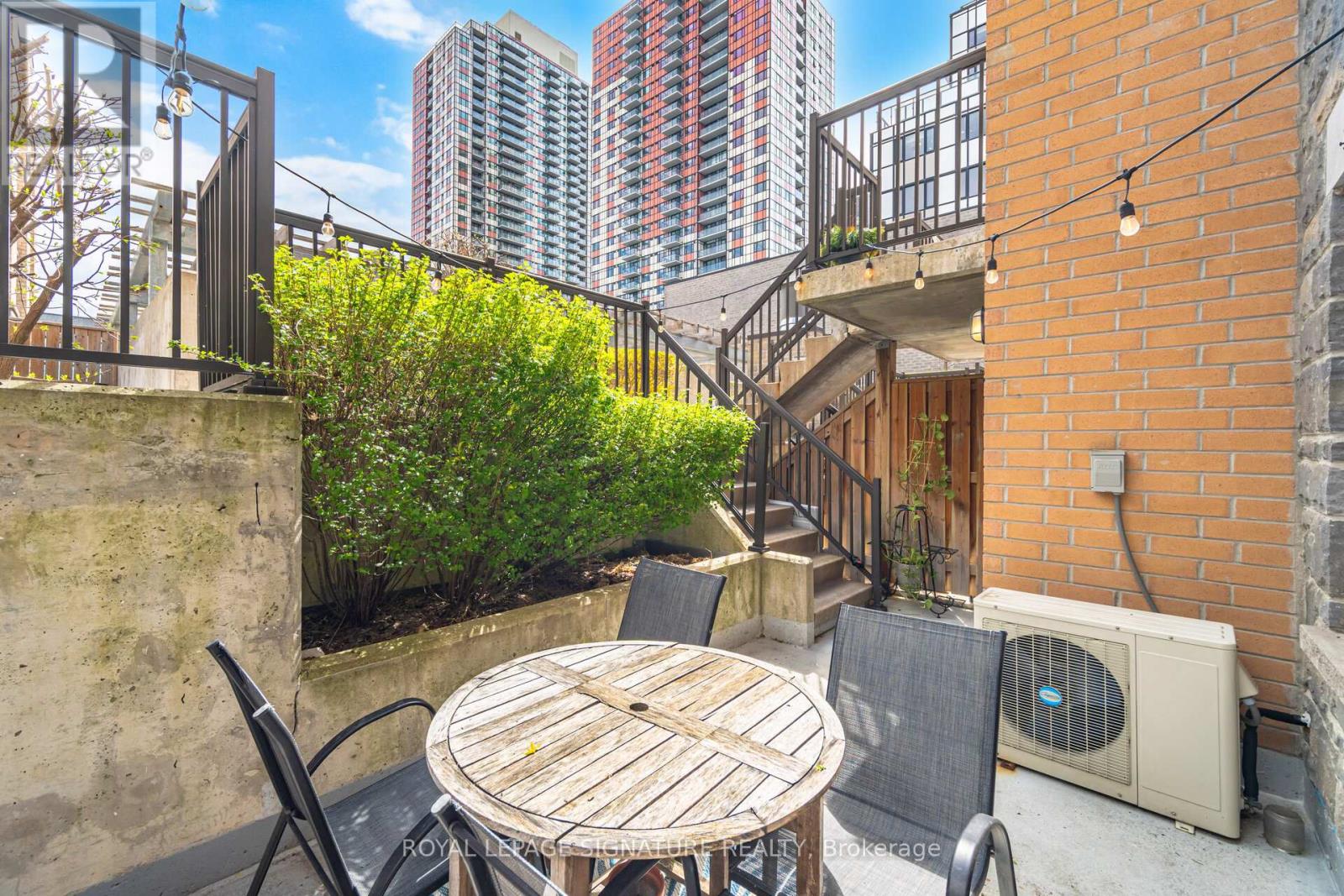 162 - 8 Foundry Avenue, Toronto, Ontario  M6H 0A5 - Photo 32 - W13074106